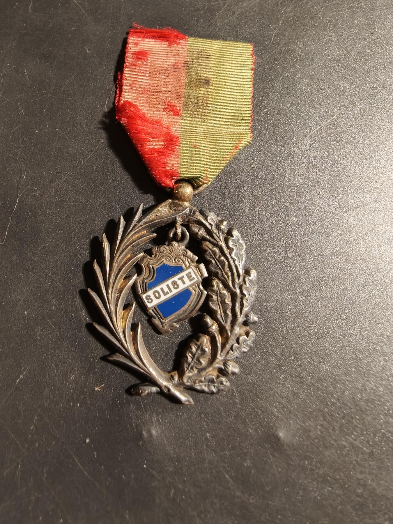 老王徽章第178期 法国UNC老兵协会棕榈叶勋章