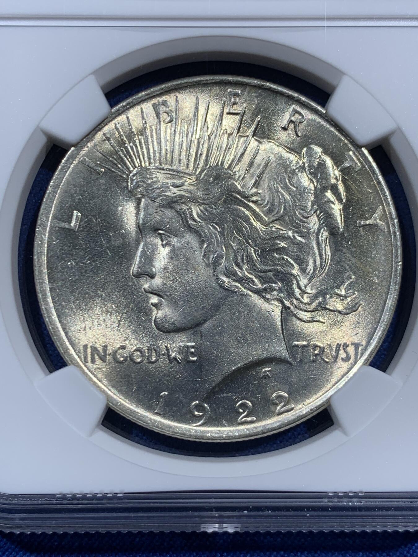 《竞宝斋》第460场 周日，周一，2场连拍 （全场包邮）欢迎送拍 NGC MS63 美国1922年和平鸽1元银币