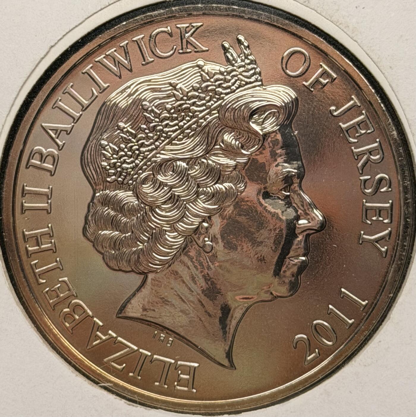 ＜星葵钱币社＞散币克朗场第68期·1月23日发货 〈邮币封〉泽西岛2011年阵亡将士纪念日90周年·罂粟花5镑克朗型彩色纪念币