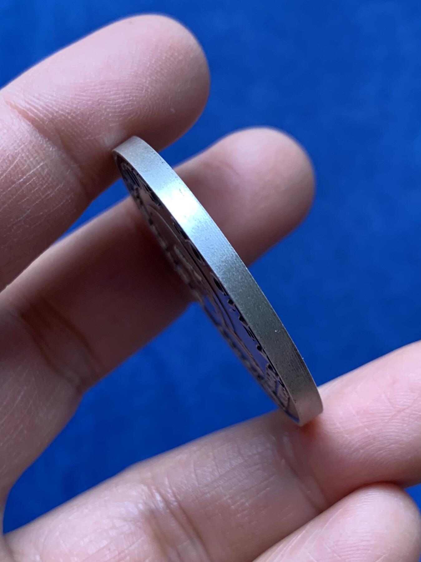 《竞宝斋》第460场 周日，周一，2场连拍 （全场包邮）欢迎送拍 瑙鲁合作协会50周年纪念章 28.5克 39.5mm