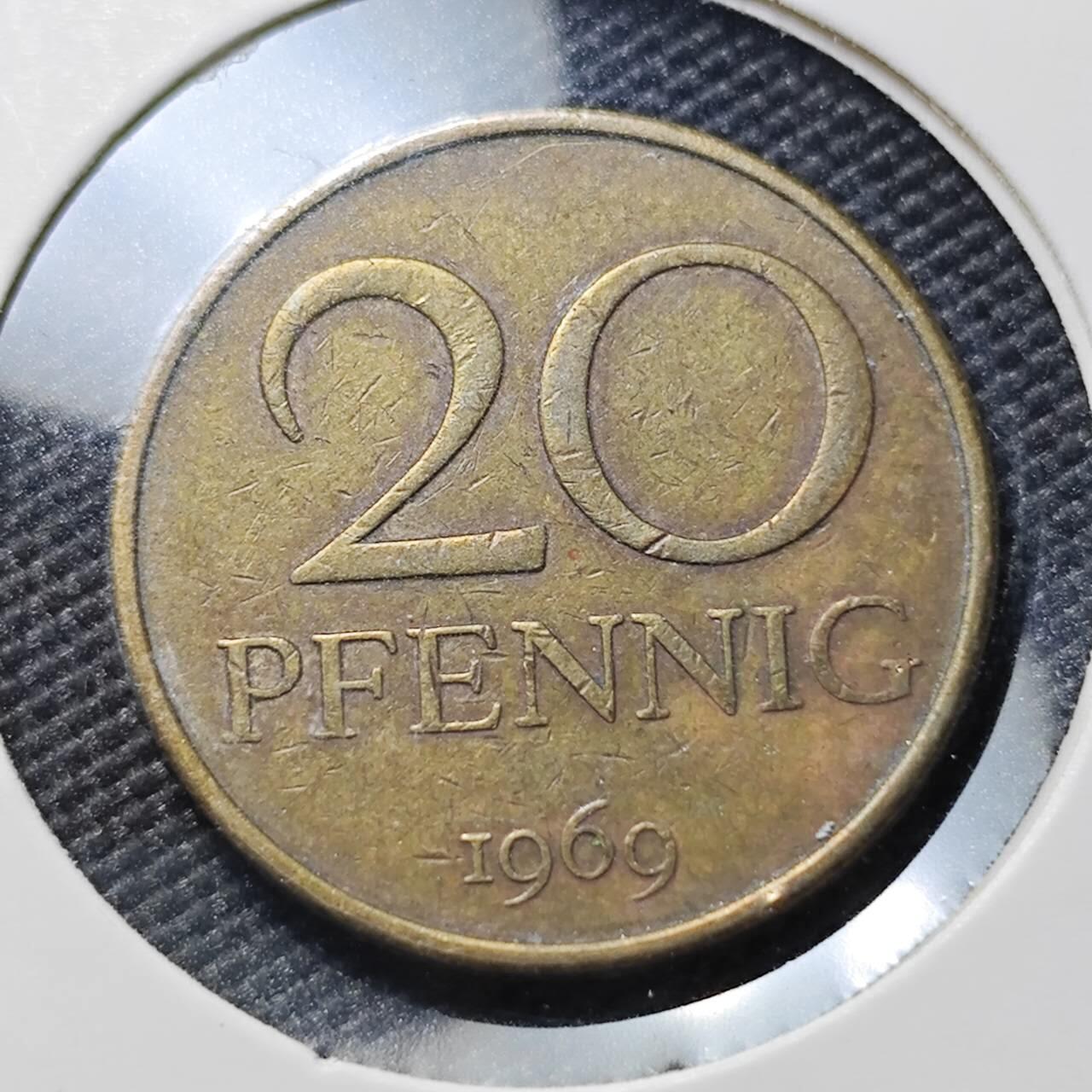 KK钱币收藏小铺  第388期  2月预留时间 周末发货  东德20芬尼