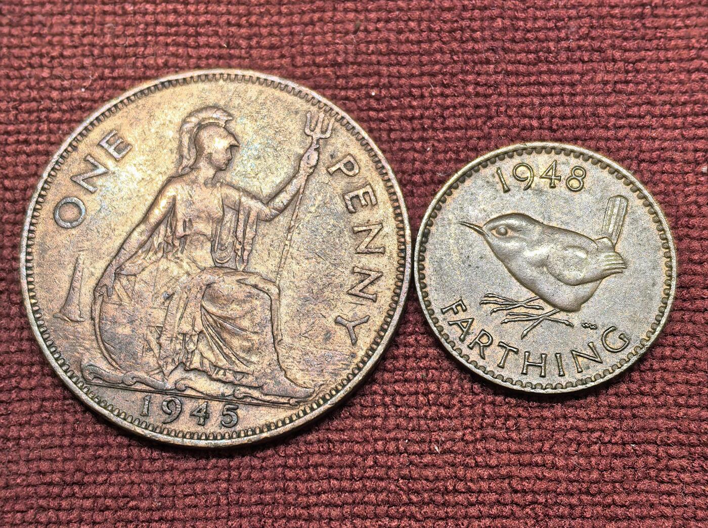 南宋泉阁俄币 外币 国币 专场第二十一期 【送拍无额外佣金】 英国 1945/1948年 乔治六世1便士/1法新铜币一对好品 字口不错