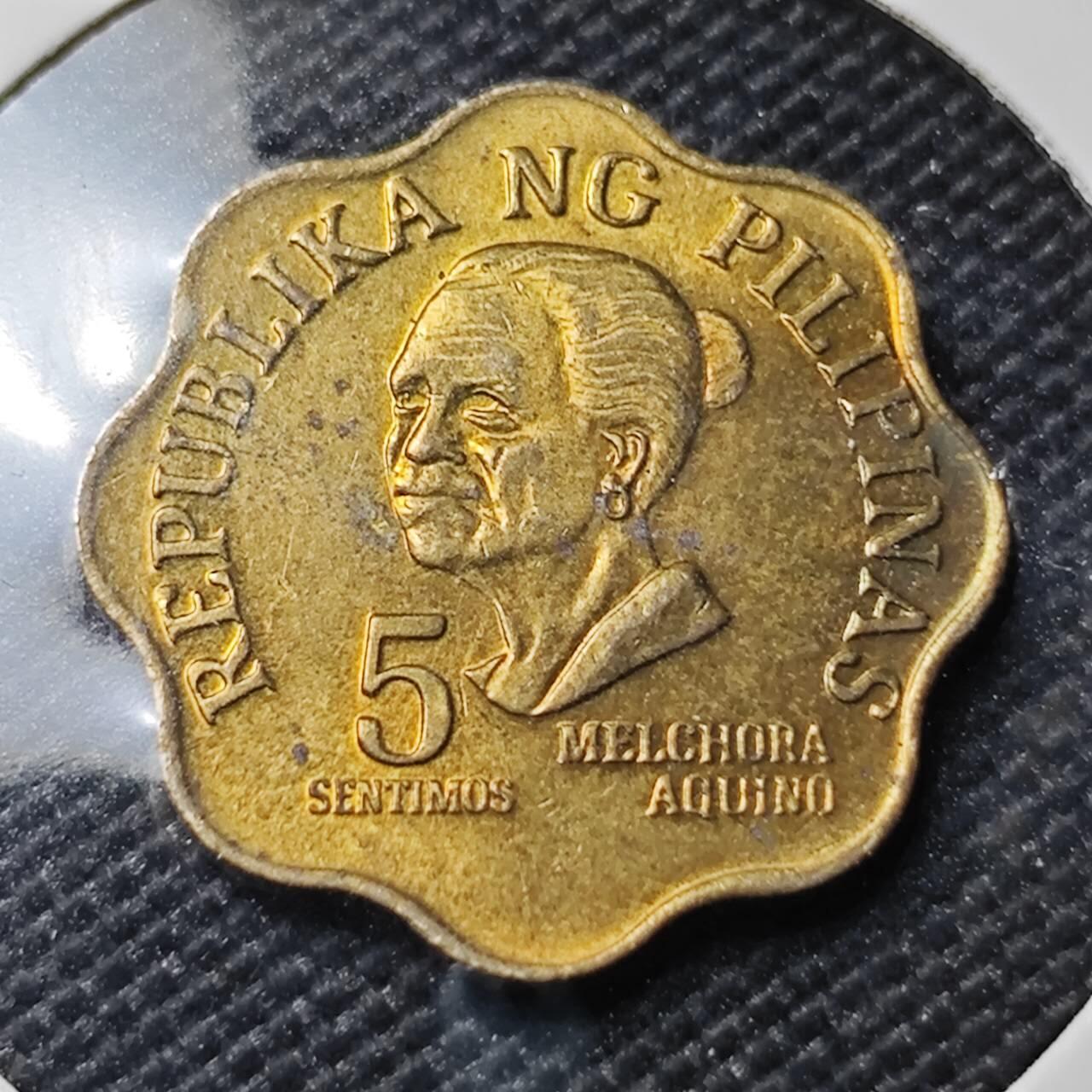 KK钱币收藏小铺  第388期  2月预留时间 周末发货  1977菲律宾5分 铜币