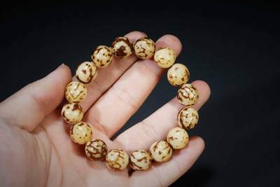 上海都达杂项专场三十四【年后发货全场包邮】  天然虎斑菩提手串86-131