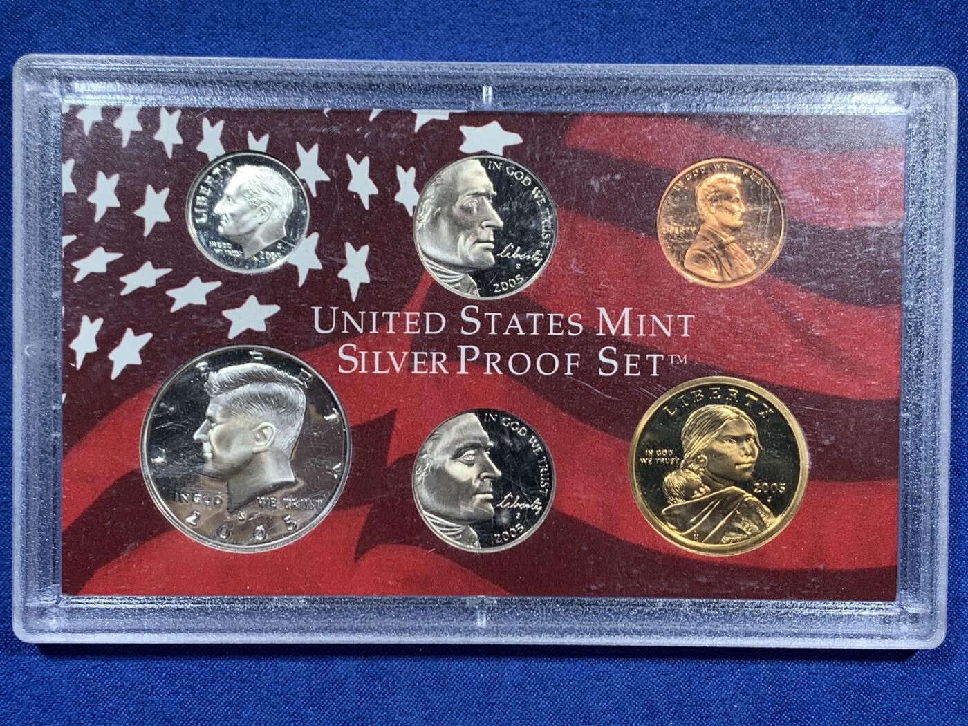 《竞宝斋》第460场 周日，周一，2场连拍 （全场包邮）欢迎送拍 美国2005年精制含银套币，包含50美分和10美分精制银币