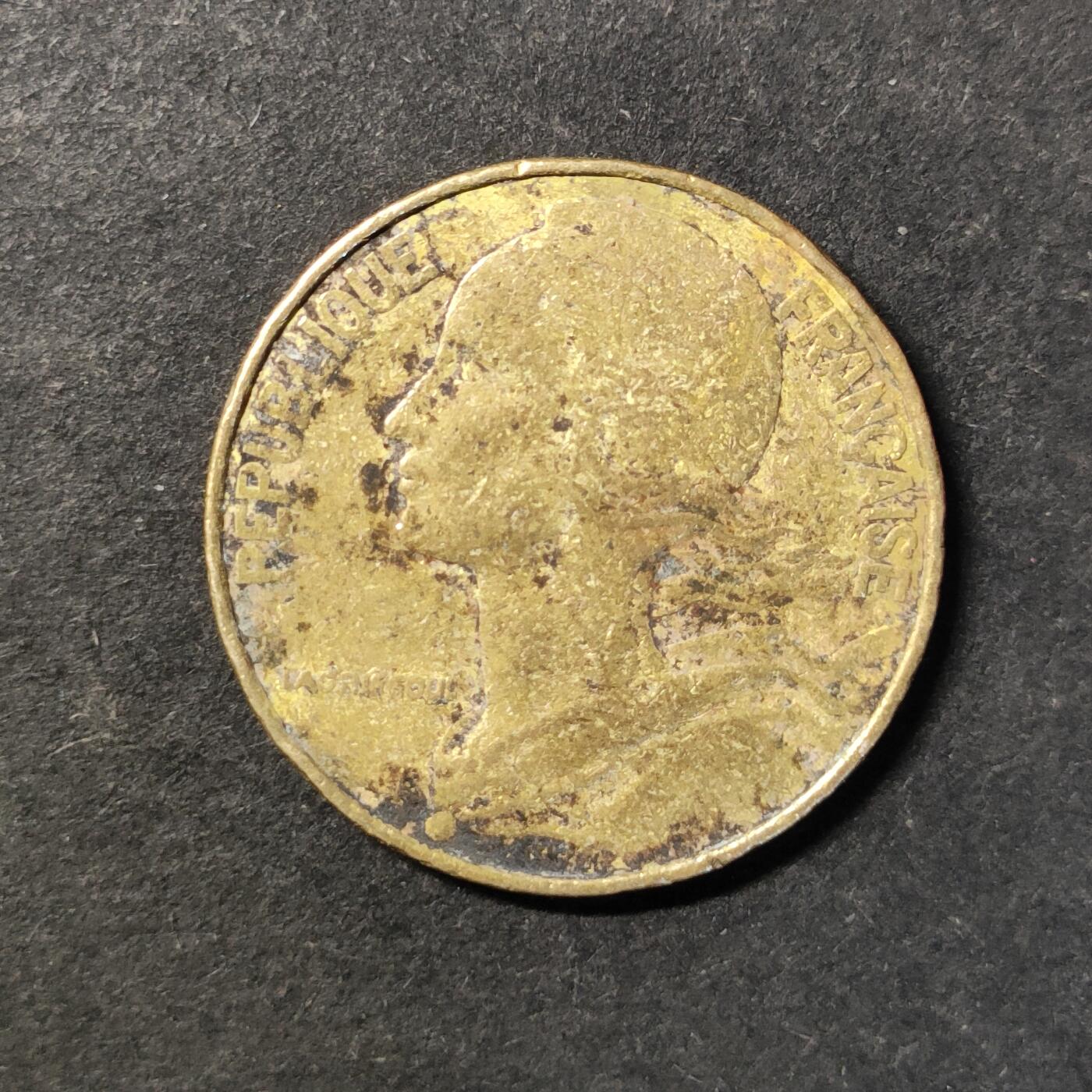 嘉禾收藏    【第444期】            无佣金、可寄存、满30元包邮 币一枚