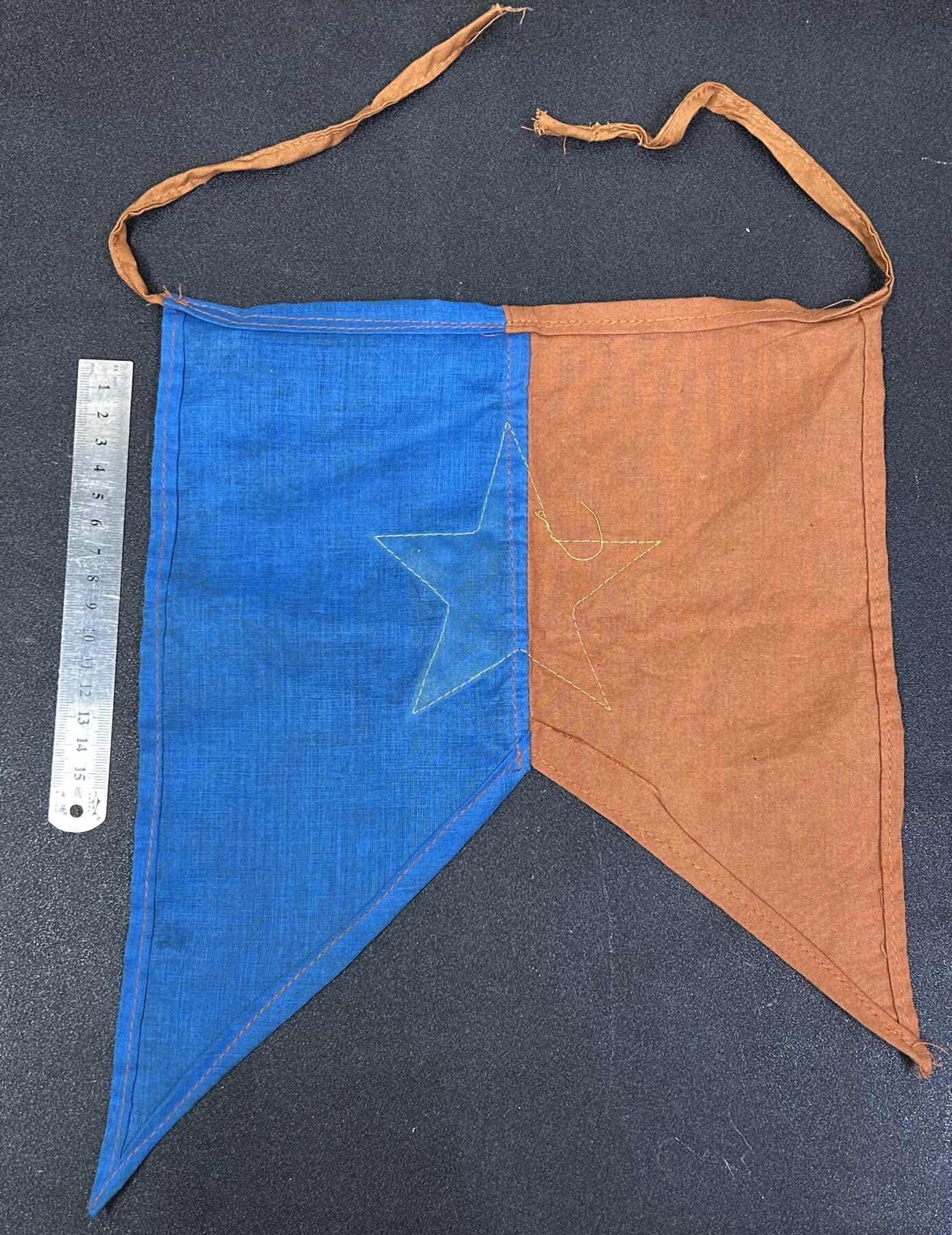 西秦中古拍卖第七十三期 越南南方民族解放阵线旗帜 南方游击队旗帜 早期拼布