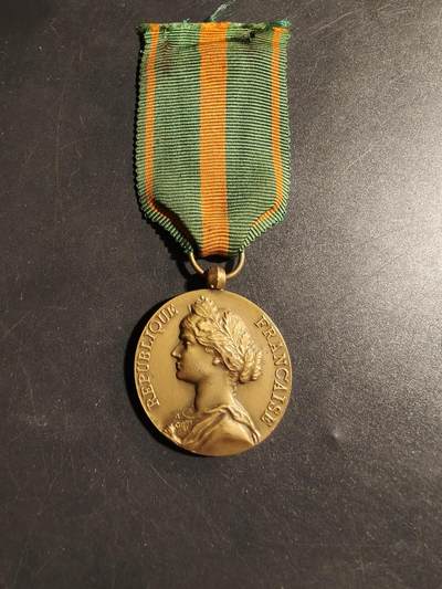 老王徽章第178期 - 法国一战二战逃脱纪念章