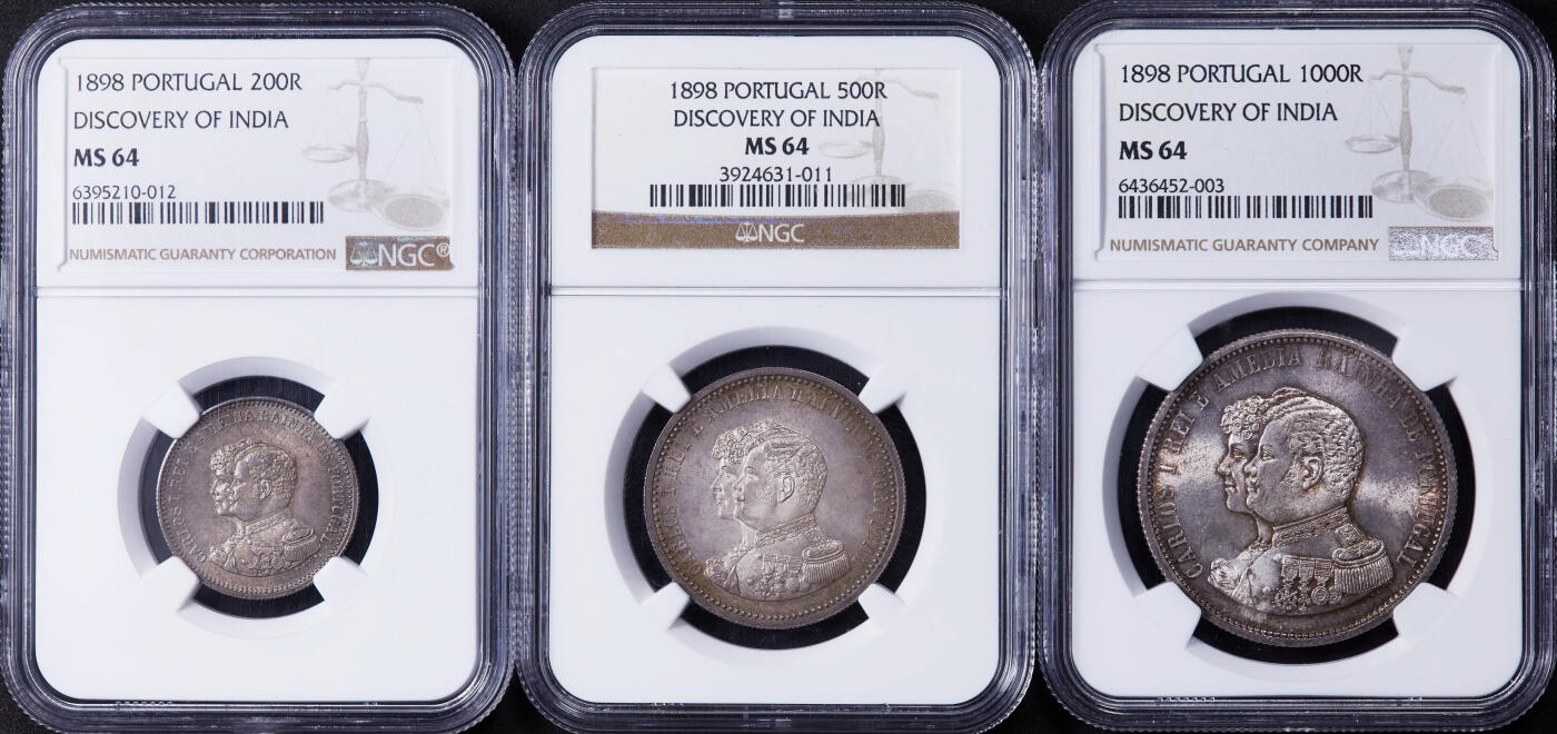 【俄甄集藏】“万象更新、马呈祥瑞”迎新春俄甄精品场-2026年(047)01-21 星期三 晚 19:30 全场包邮 葡萄牙1898年卡洛斯一世夫妇头像纪念发现印度400周年200、500、1000瑞斯银币3枚套，NGC MS64，五彩包浆，转光品相，分数整齐，味道一流