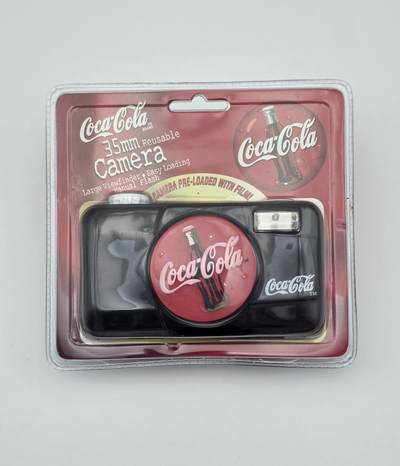 1990年-可口可乐联名胶片相机-复古情怀与收藏价值的完美结合 - 1990年-可口可乐联名胶片相机-复古情怀与收藏价值的完美结合