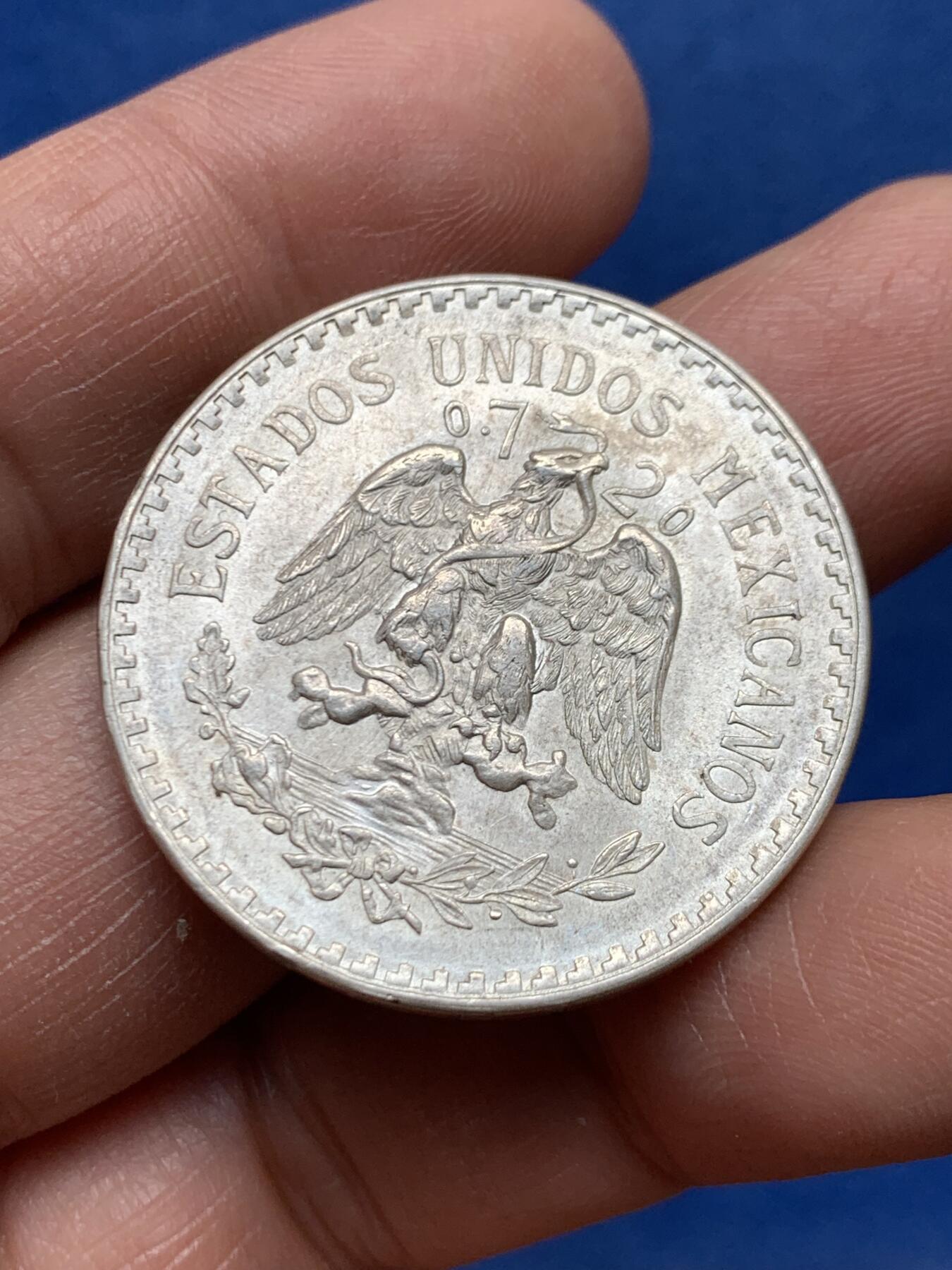 《竞宝斋》第460场 周日，周一，2场连拍 （全场包邮）欢迎送拍 墨西哥1943年一比索银币，16.72克，720银