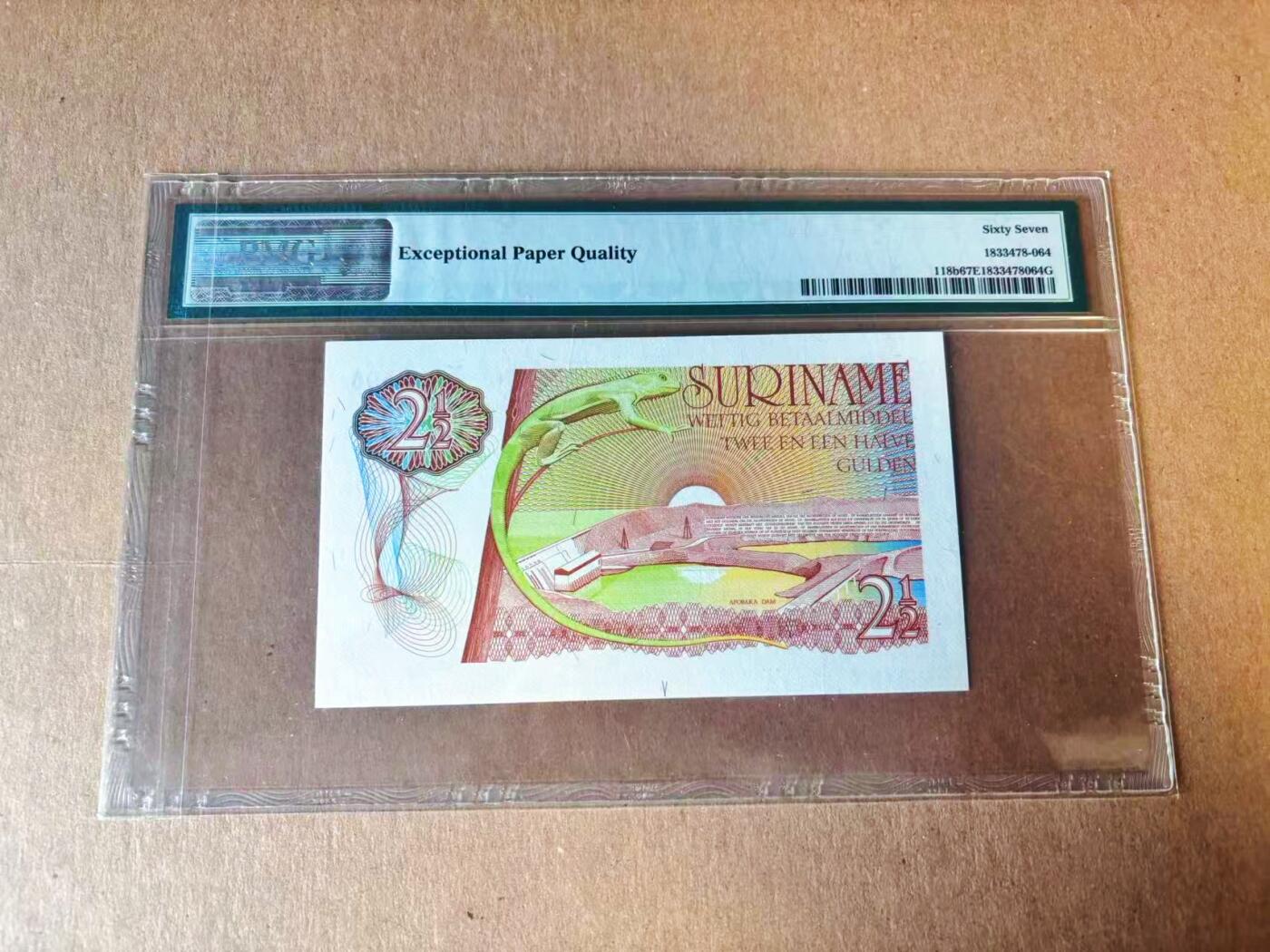 【Blue Auction】世界纸币精拍第777期——18级TOP拍卖/信誉/品质/专业/高效💫 【无47】苏里南 1978年2 1/2盾 PMG67EPQ 