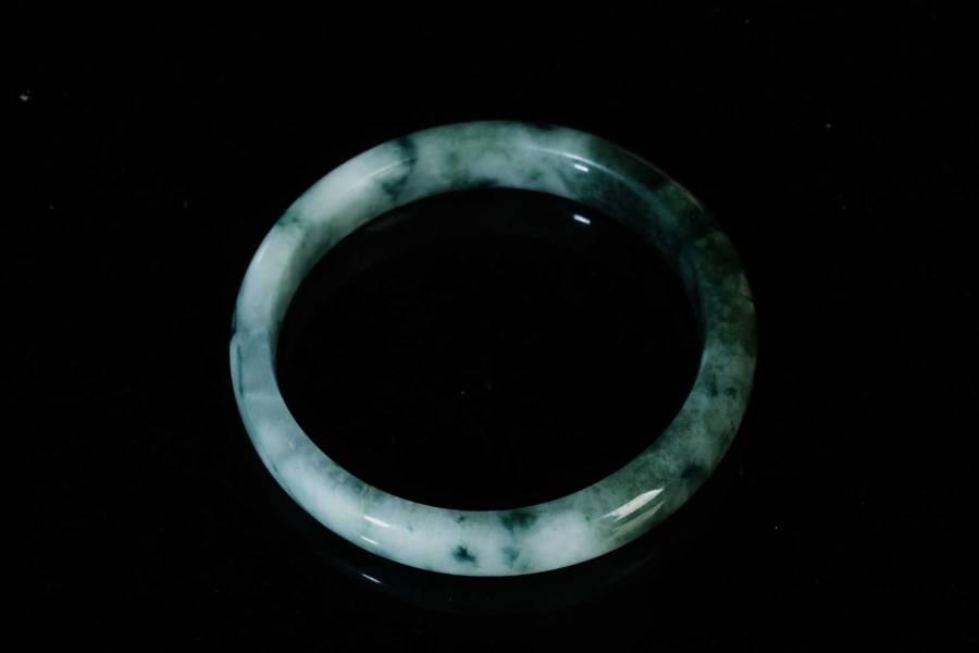 上海都达杂项专场三（全场包邮） 天然冰绿翡翠手镯