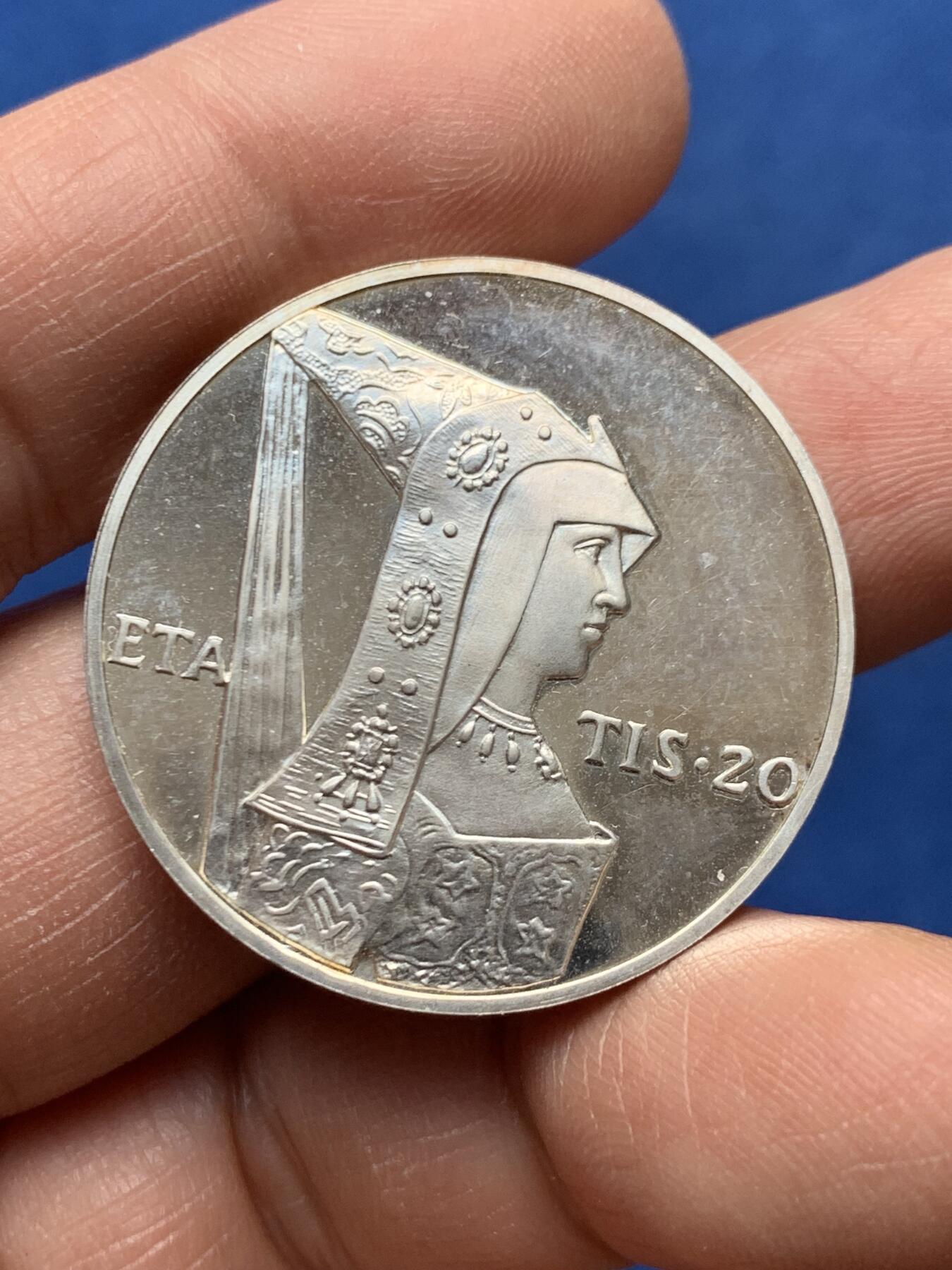 《竞宝斋》第460场 周日，周一，2场连拍 （全场包邮）欢迎送拍 奥地利1987年欧洲货币体系主题纪念银章 镜面感 900银 20克 34mm