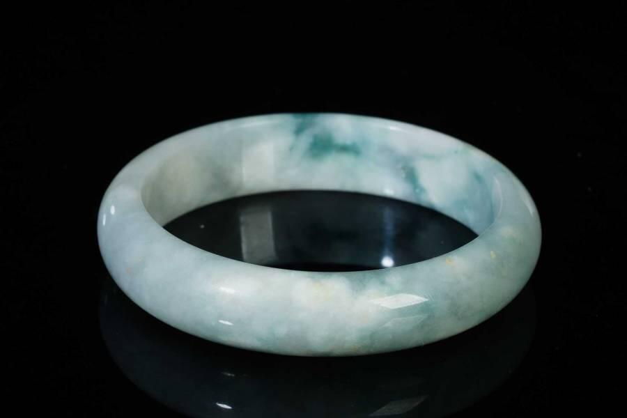 上海都达杂项专场三（全场包邮） 天然 翡翠手镯86-47