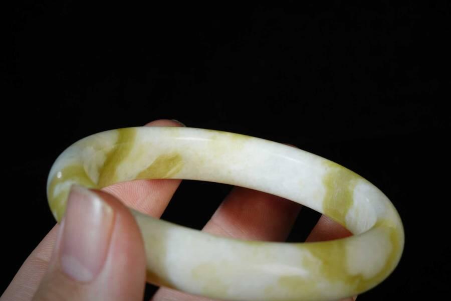 上海都达杂项专场三（全场包邮） 天然蓝田玉贵妃手镯86-33