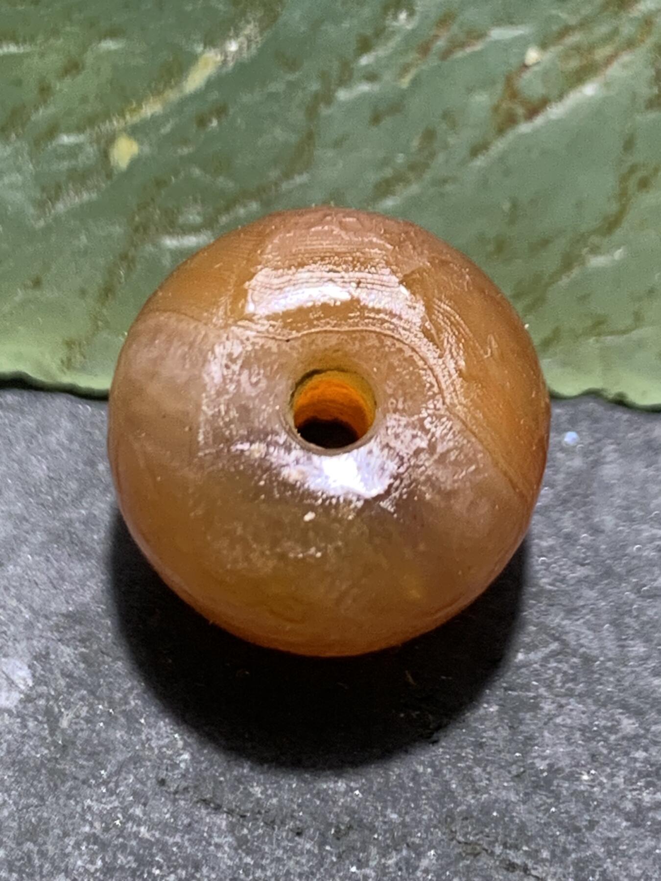 精美高玉化风化纹缠丝玛瑙老形桶珠一颗，