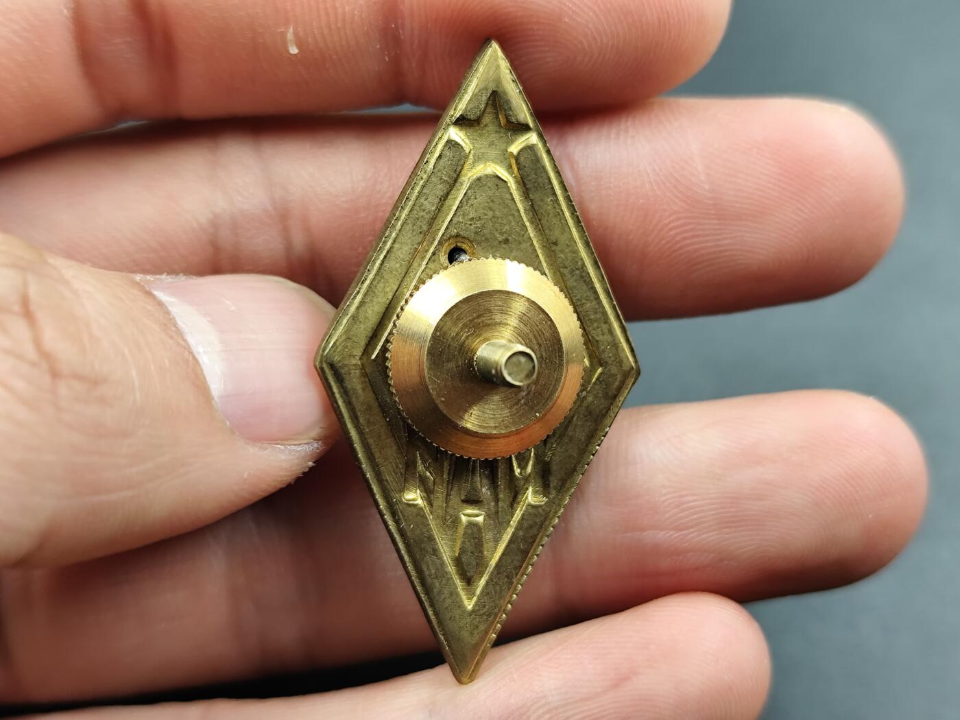 1月18日徽章钱币专场