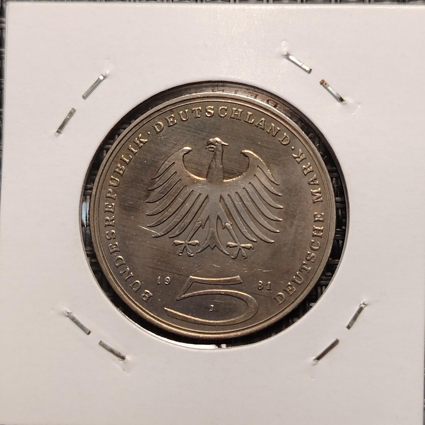 布加迪🐬～世界钱币(上海)🌾第 270 期 /  各国套币和散币 德国🇩🇪 1981年 5马克 剧作家莱辛～L