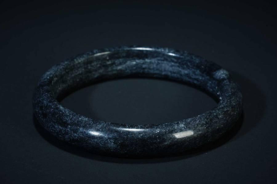 上海都达杂项专场五（全场包邮） 天然墨玉手镯87-45