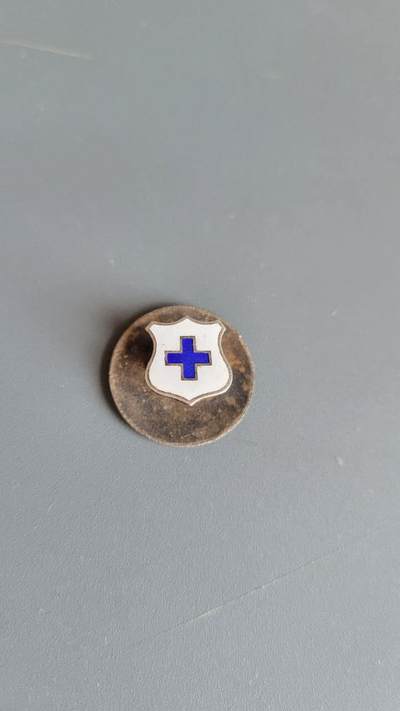 嘉宝良覃世界勋赏第23期拍卖 - 丹麦银制动物救护蓝十字证章