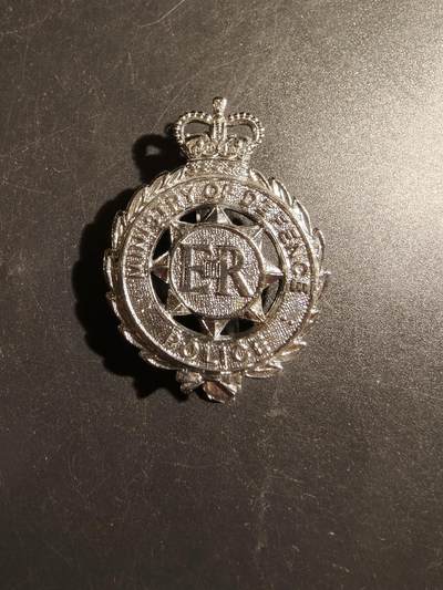 老王徽章第178期 - 英国国防部警察帽徽    女王时期