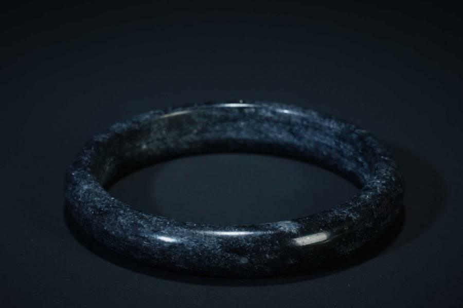 上海都达杂项专场五（全场包邮） 天然墨玉手镯87-45