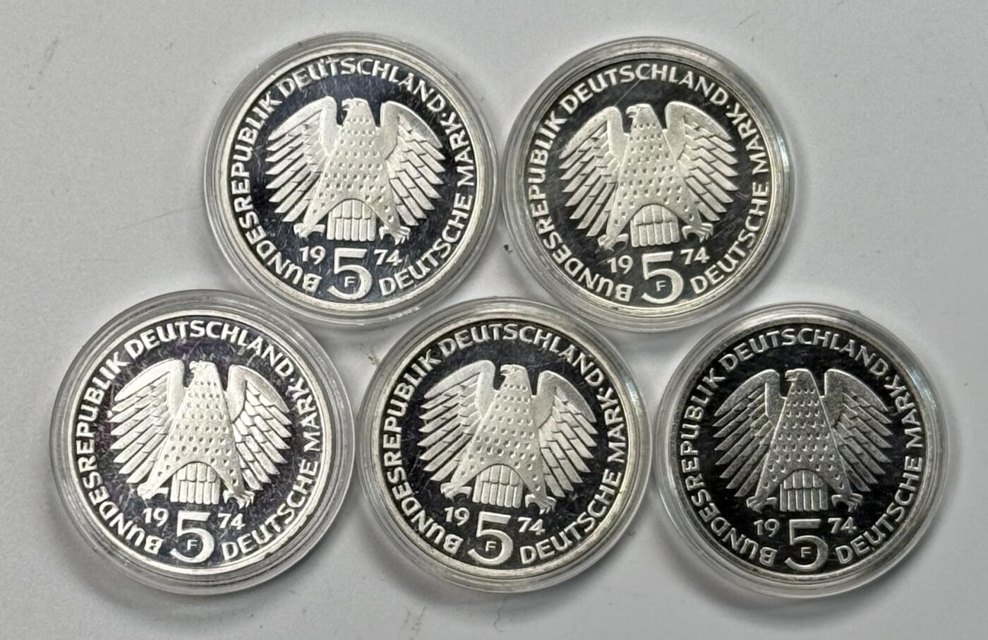 S&S Numismatic世界钱币-拍卖 第119期  5枚一起-德国1974年 联邦宪法25周年 5马克精制纪念银币，56克625银，品相如图