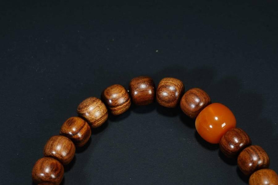 上海都达杂项专场四（全场包邮） 海南黄花梨虎皮纹老型珠手串 附鉴定证书86-265