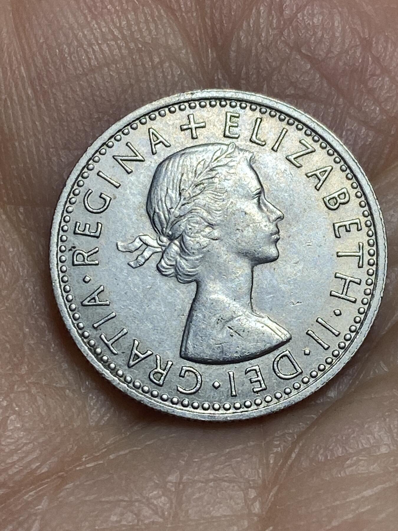 2026年第十二场(总第一百八十一场）外国好品散币场(免佣金) 英国🇬🇧1967年6便士(伊丽莎白二世青年桂冠第二版，普制币关门年)