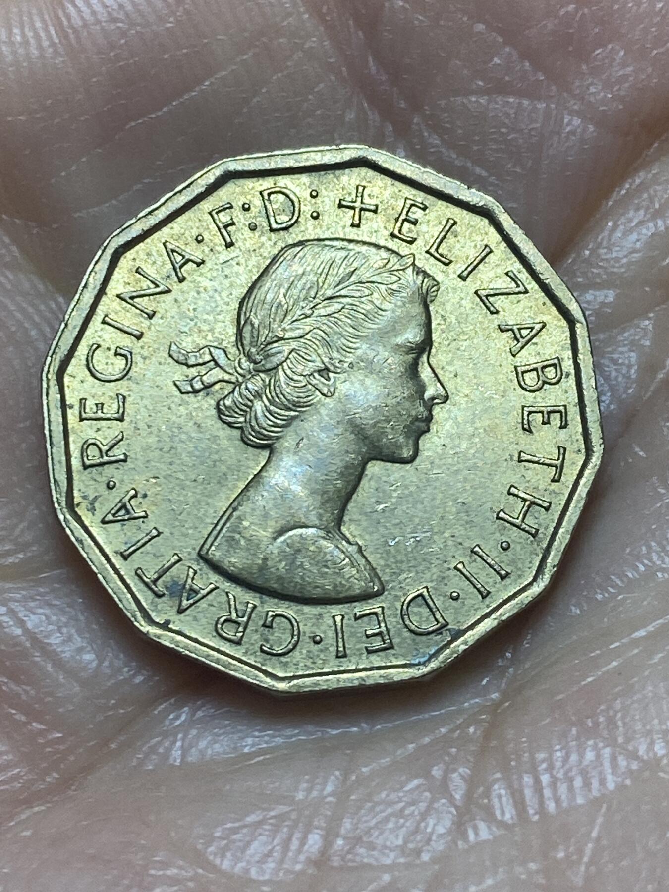 2026年第十二场(总第一百八十一场）外国好品散币场(免佣金) 英国🇬🇧1967年3便士(伊丽莎白二世青年桂冠第二版，普制币关门年)