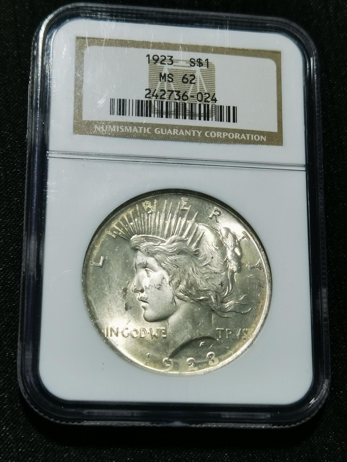 天下钱庄专场欢迎参拍 NGC MS62美国和平鸽一美元银币