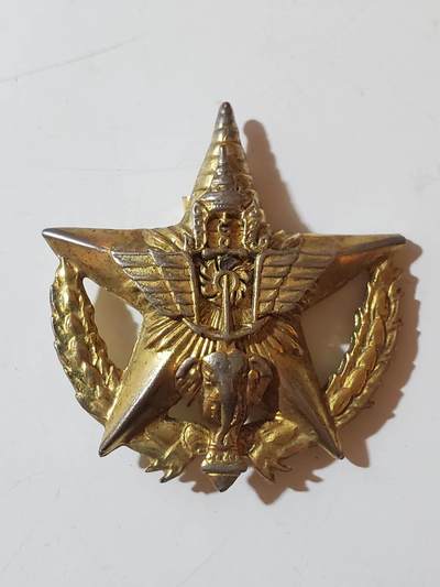 韵星假日拍卖第三十八期 -- Rimey Holidays Auction 38 - 泰王国海军军官学院进修奖章 将官版本 特殊小星芒设计 铜镀金 少见