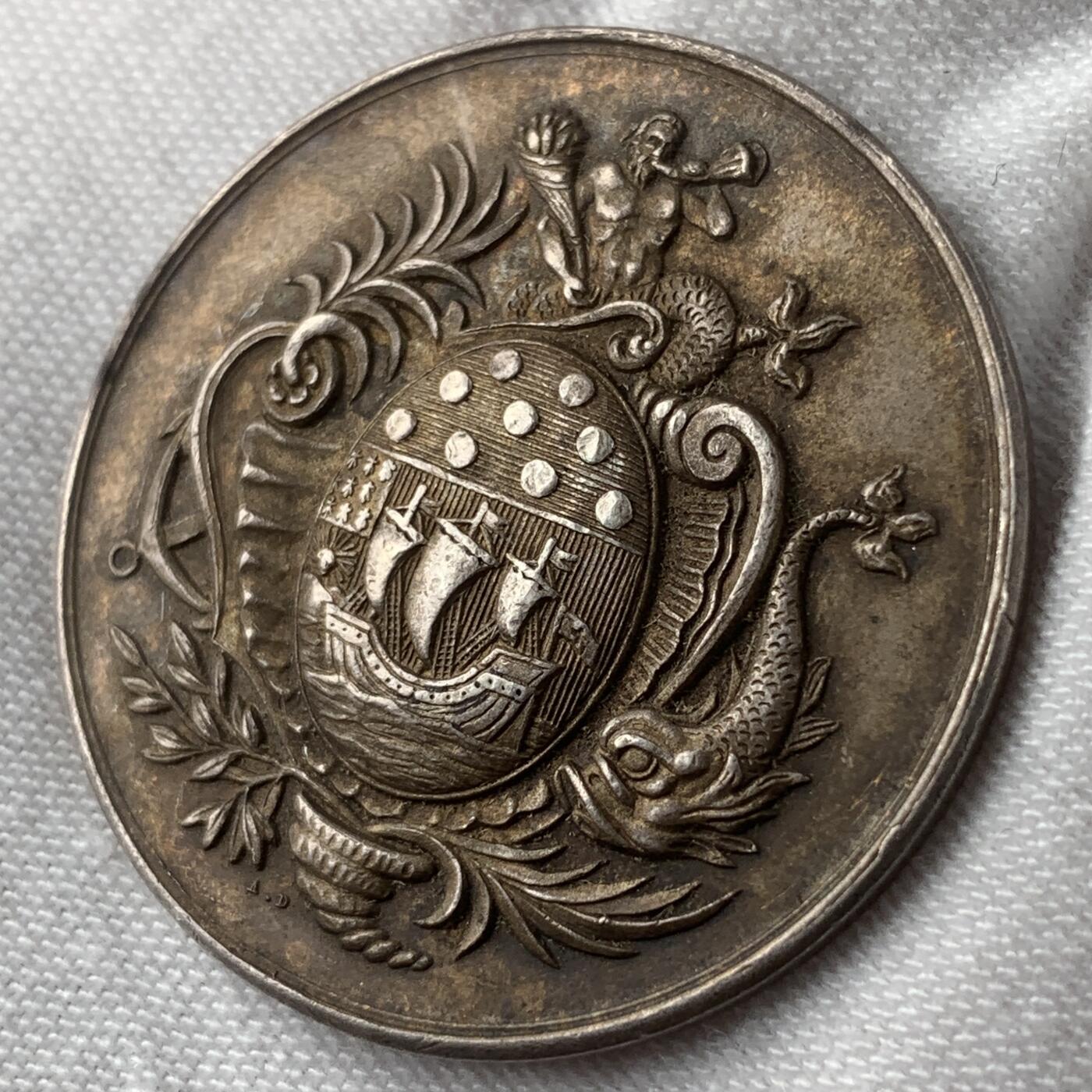 掌中浮雕-藏着的欧洲第050场 法国洛里昂储蓄银行银章，33.75mm，14.7g