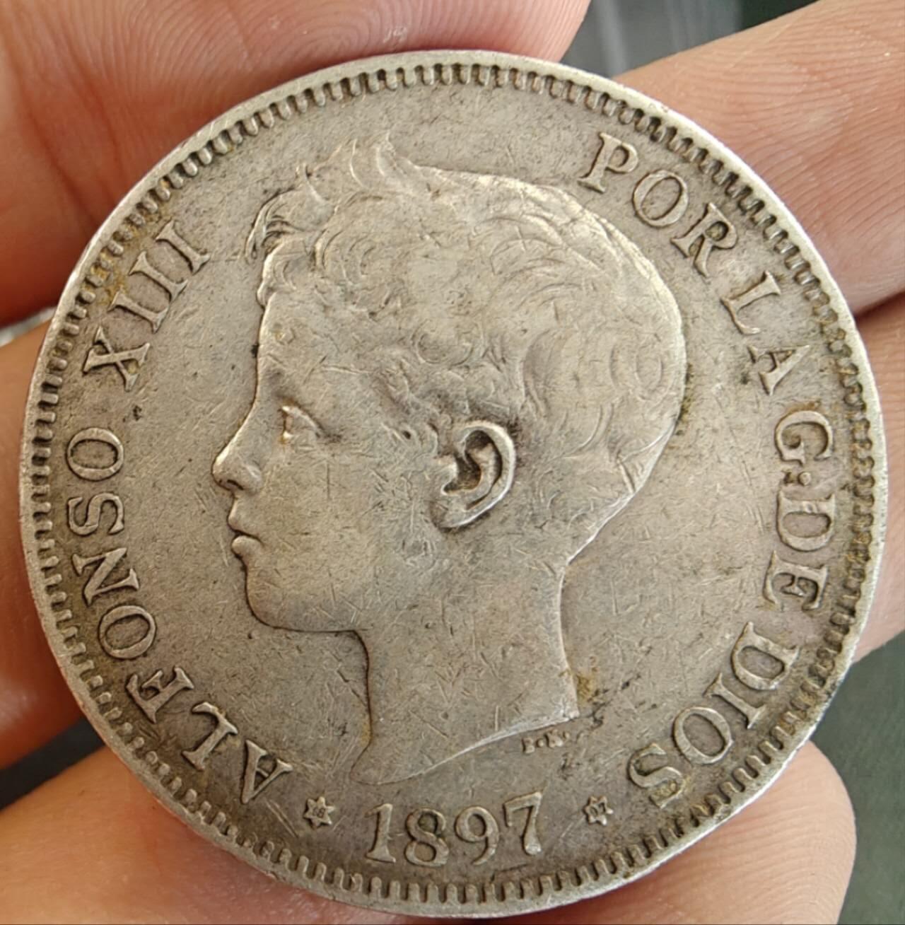 西班牙双柱银币