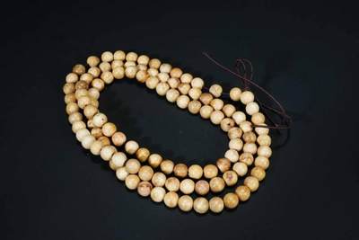 上海都达杂项专场七十三【全场包邮】 天然奶香木0.8圆珠多圈手串86-293