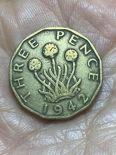 2026年第十二场(总第一百八十一场）外国好品散币场(免佣金) - 英国🇬🇧1942年3便士(乔治六世第一版)