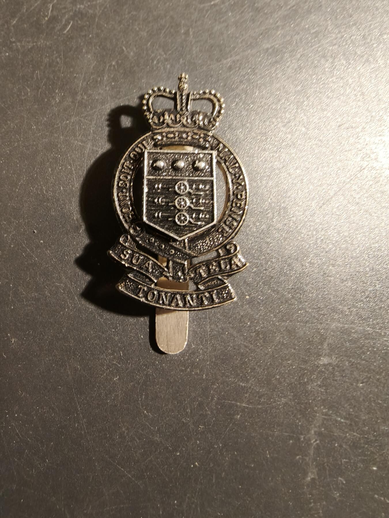 老王徽章第178期 英国军械署帽徽   女王早期