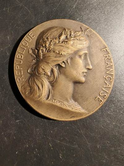 老王徽章第178期 - 法国索恩-卢瓦尔省马术竞赛大铜章    花环玛丽安娜   大师亨利杜布瓦作品     直径50mm    重量64.6g