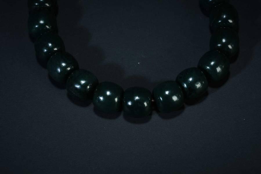 上海都达杂项专场五（全场包邮） 天然和田玉青玉老形珠手串 附鉴定证书87-51