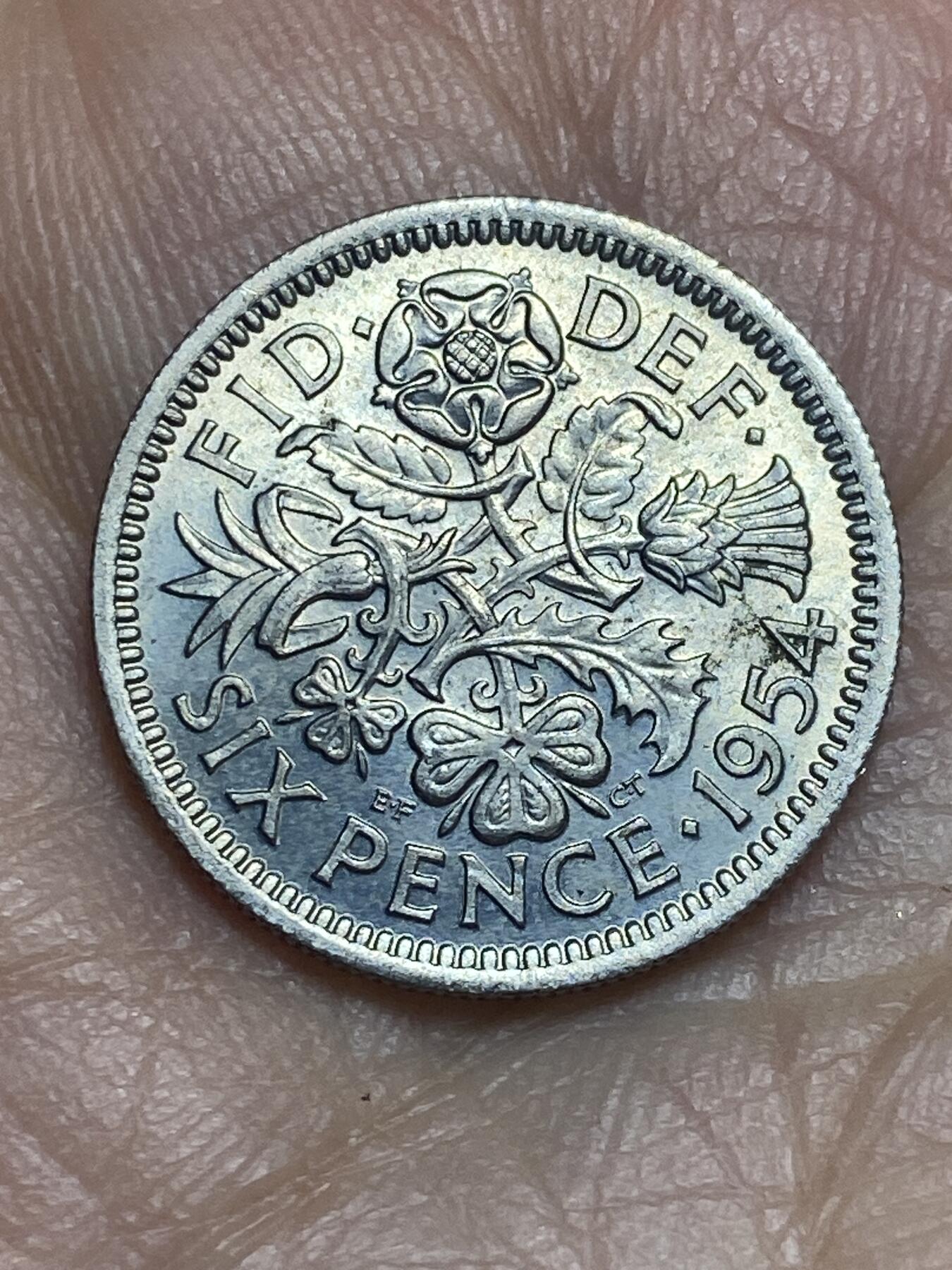 2026年第十二场(总第一百八十一场）外国好品散币场(免佣金) 英国🇬🇧1954年6便士(伊丽莎白二世青年桂冠第二版，首发年)