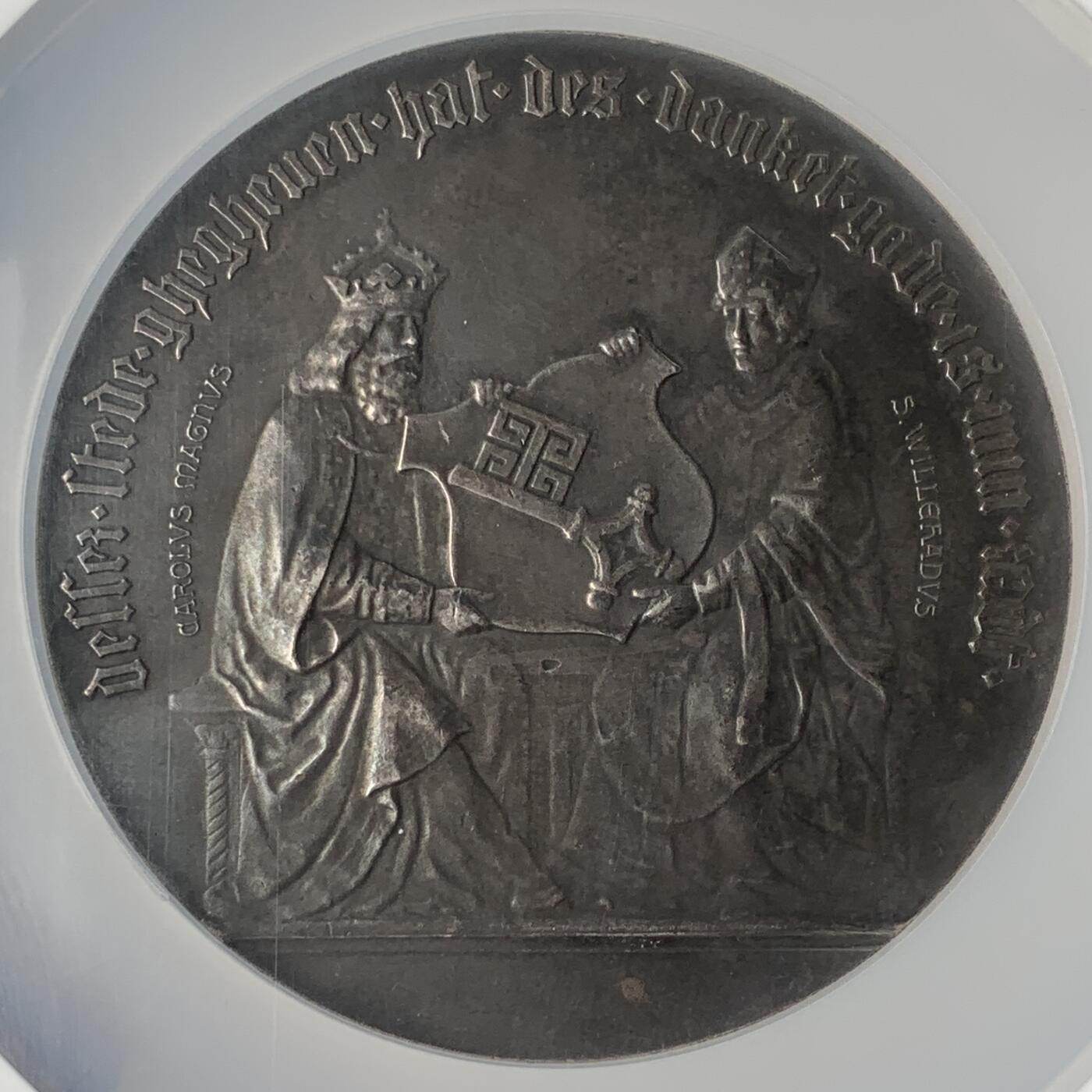 掌中浮雕-藏着的欧洲第050场 NGC MS62：1904年德国不来梅罗兰骑士雕像建成500周年银章，70mm，正面：罗兰石像