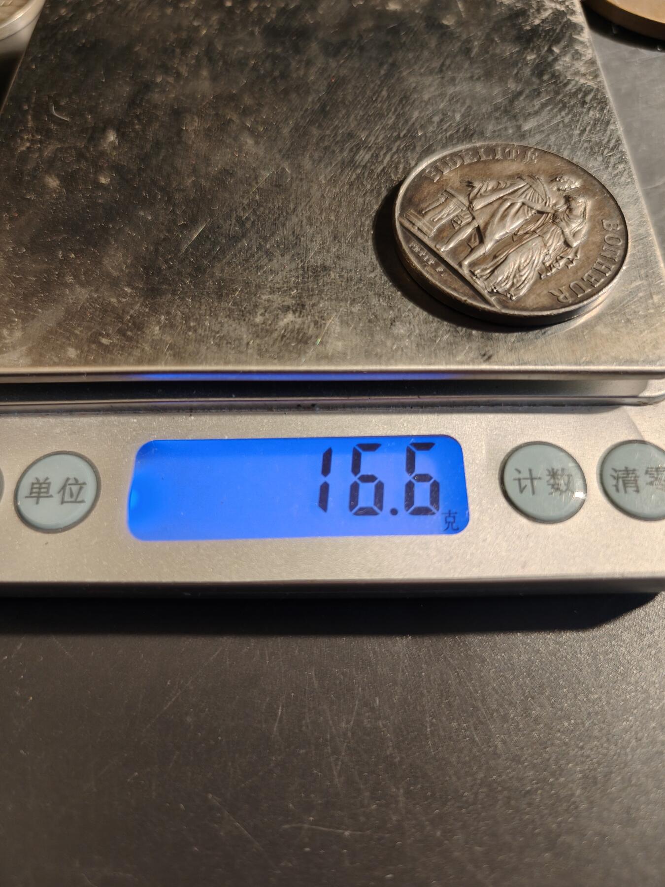 老王徽章第178期 法国银婚章    950银     直径34mm    重量16.6g