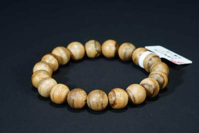 上海都达杂项专场四（全场包邮） - 天然加里曼丹沉香1.0圆珠手串 附鉴定证书86-286