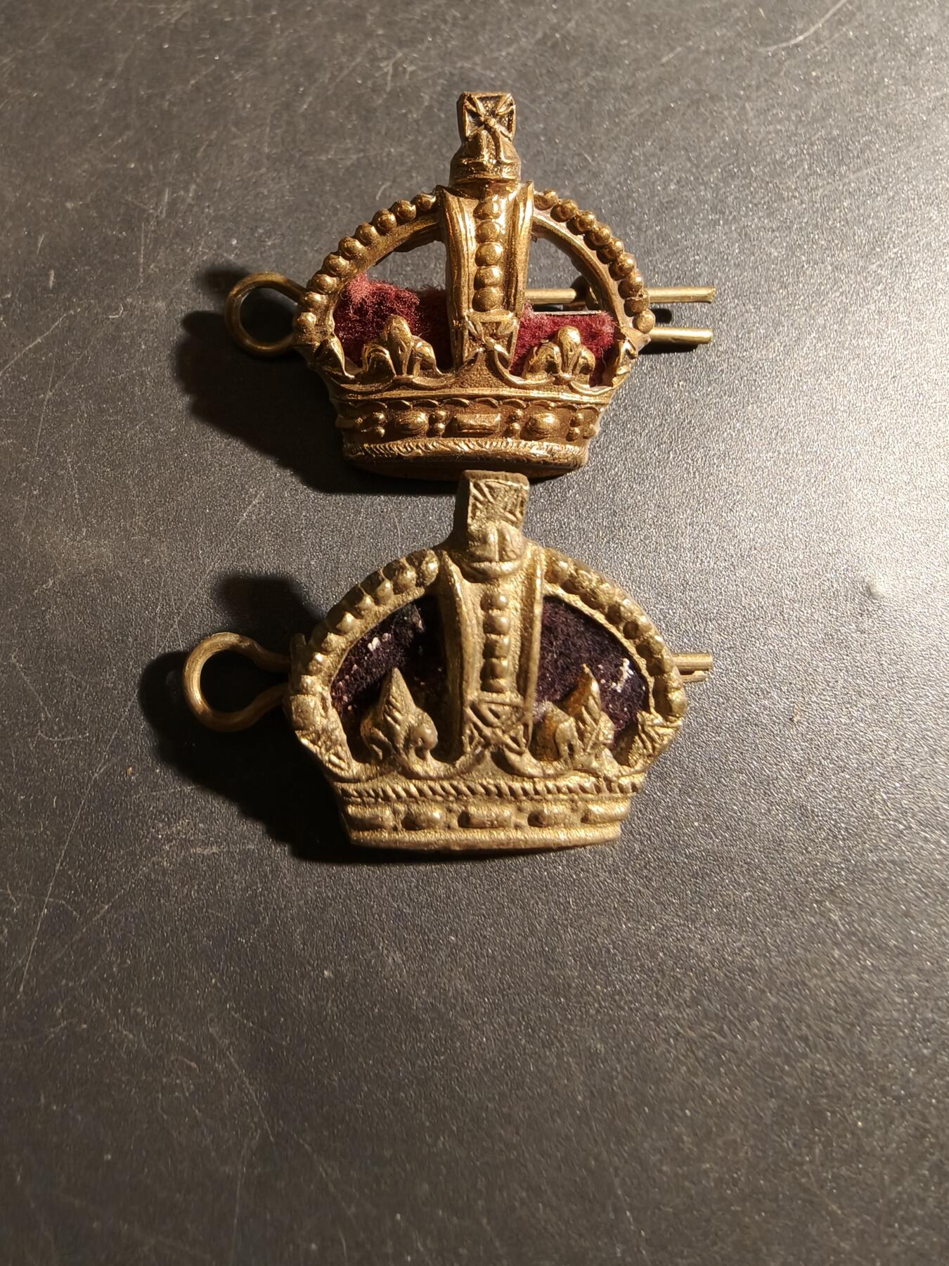 老王徽章第178期 英国军衔配饰都铎王冠一组    一战时期