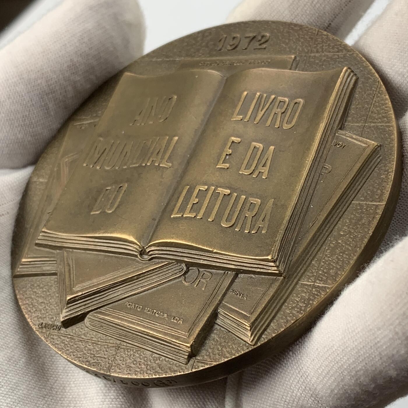 掌中浮雕-藏着的欧洲第050场 1972年葡萄牙读书大铜章，80mm，270g，238/500