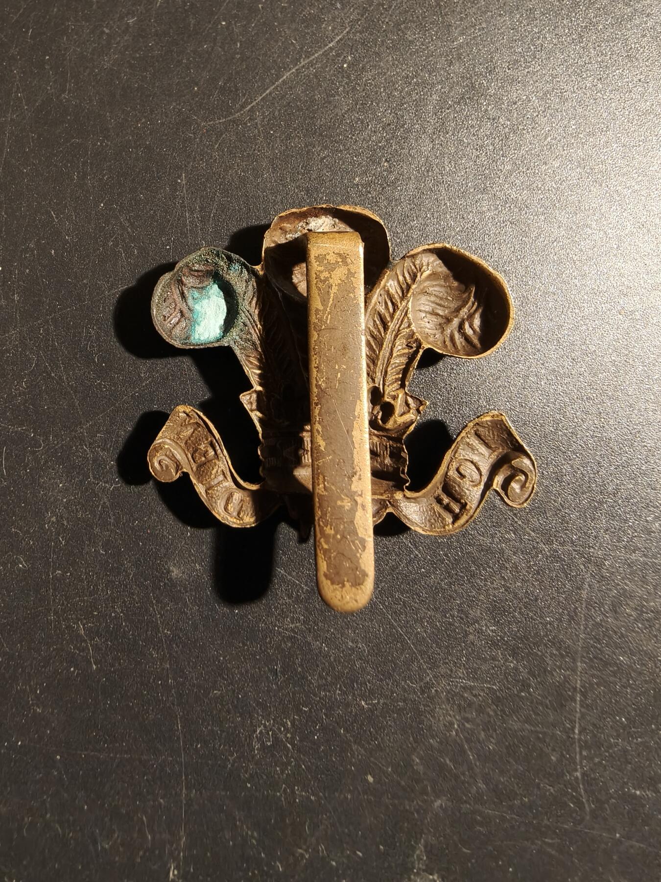 老王徽章第178期 英国柴郡义勇骑兵团帽徽    一战时期