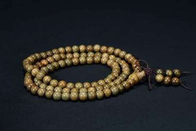 上海都达杂项专场四（全场包邮） - 天然绿檀木0.6多圈圆珠手串86-295