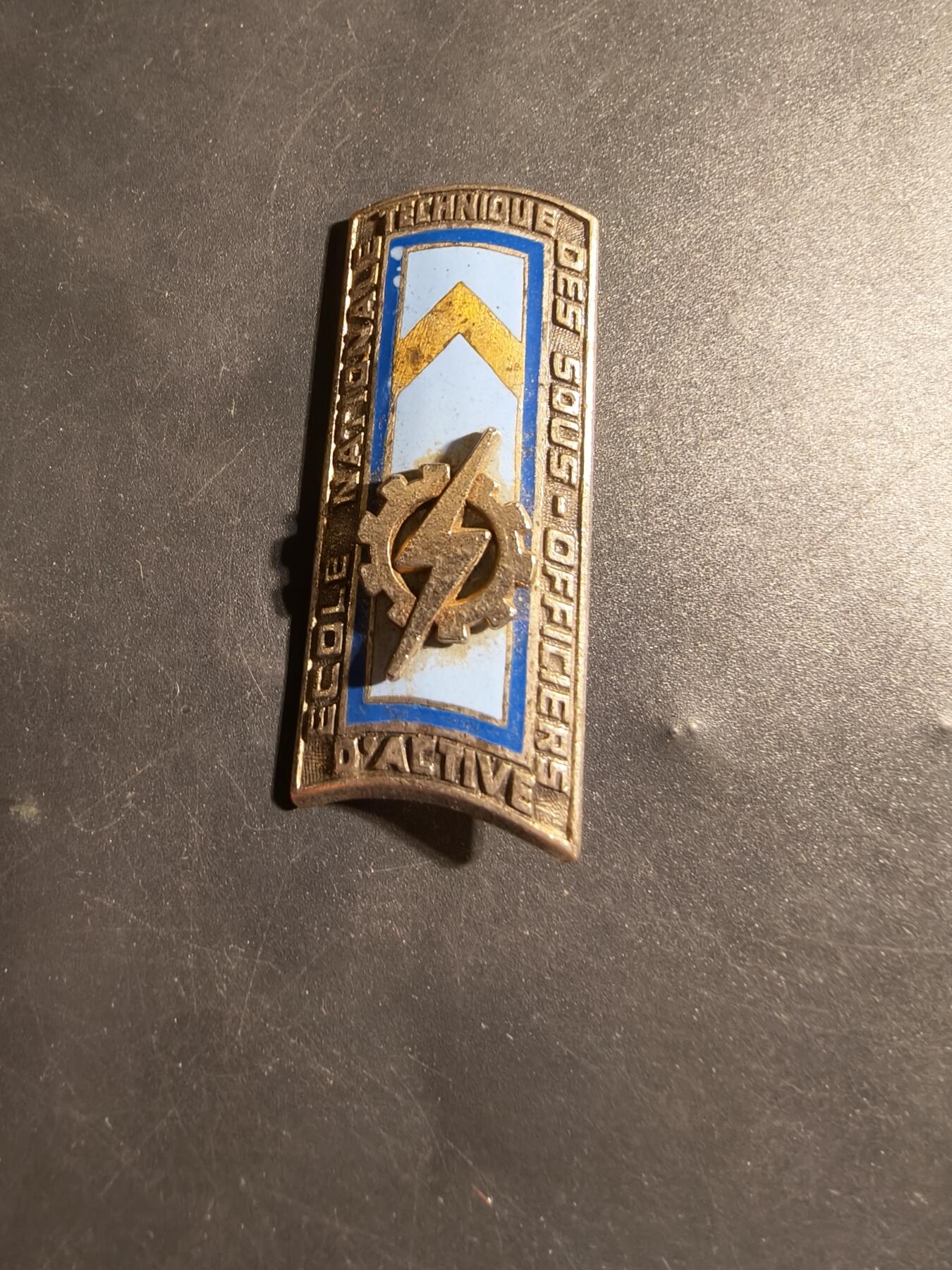 老王徽章第178期 法国国家现役技术士官学校证章