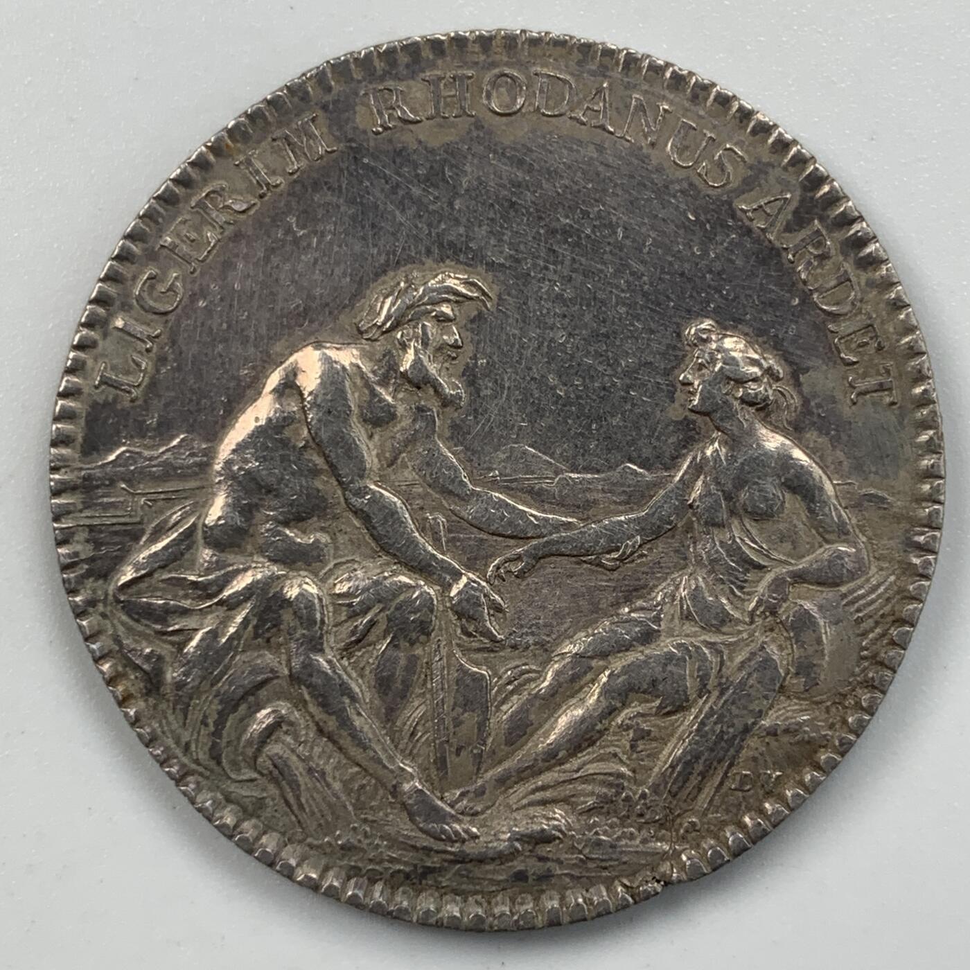 掌中浮雕-藏着的欧洲第050场 1784年法国吉沃尔运河银质代币，31.5mm，12.71g